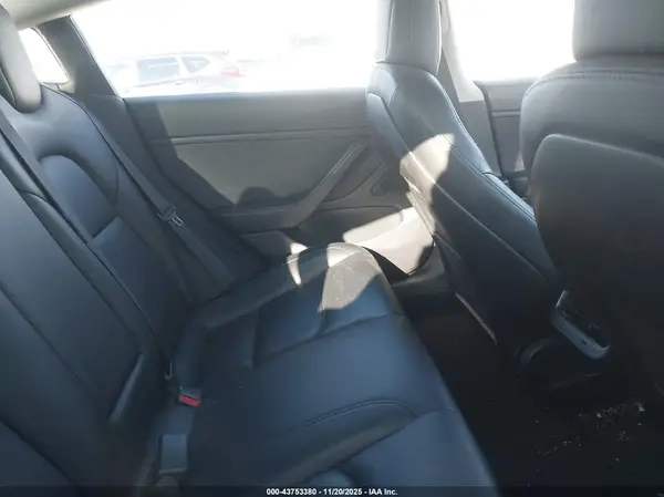 5YJ3E1EA9KF300520 2019 TESLA MODEL 3 - Image 8