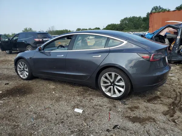 5YJ3E1EA9KF300775 2019 TESLA MODEL 3 - Image 2