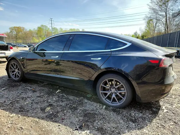 5YJ3E1EA9KF301702 2019 TESLA MODEL 3 - Image 2