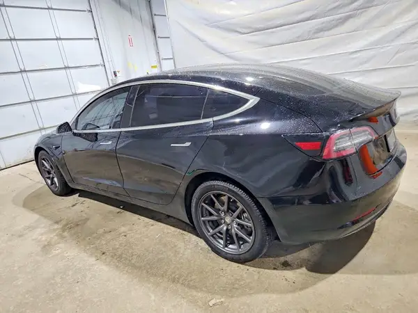 5YJ3E1EA9KF304289 2019 TESLA MODEL 3 - Image 2