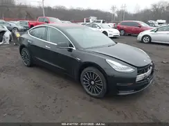 5YJ3E1EA9KF304423 2019 TESLA MODEL 3