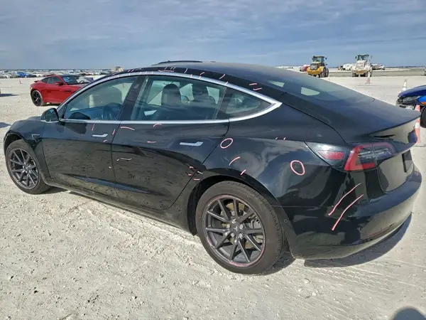 5YJ3E1EA9KF304812 2019 TESLA MODEL 3 - Image 2