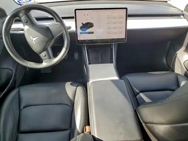5YJ3E1EA9KF304812 2019 TESLA MODEL 3 - Image 8