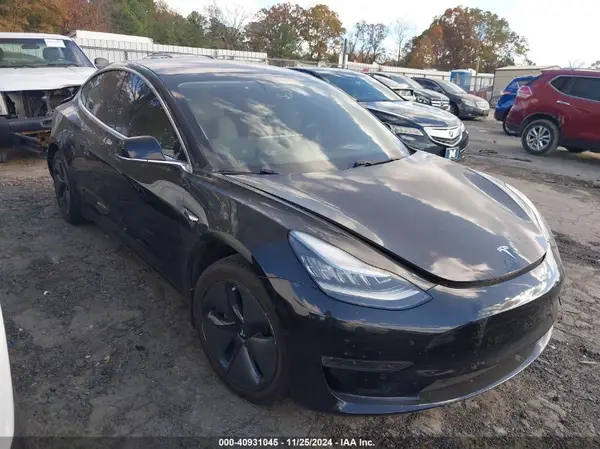 5YJ3E1EA9KF305748 2019 TESLA MODEL 3 - Image 1