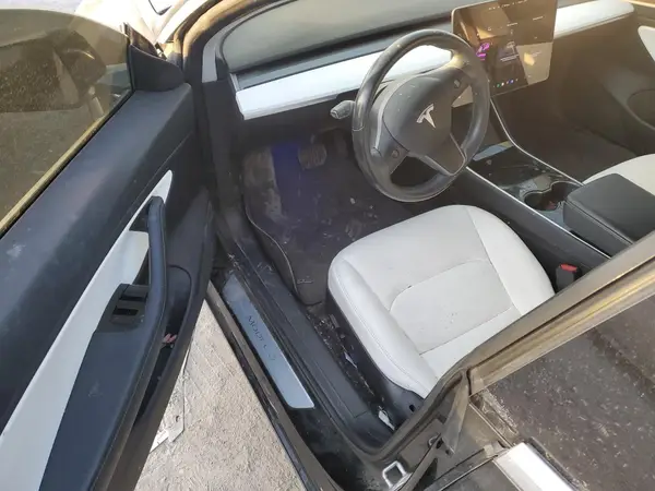 5YJ3E1EA9KF314787 2019 TESLA MODEL 3 - Image 8