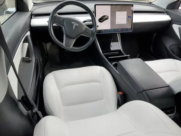 5YJ3E1EA9KF323652 2019 TESLA MODEL 3 - Image 8