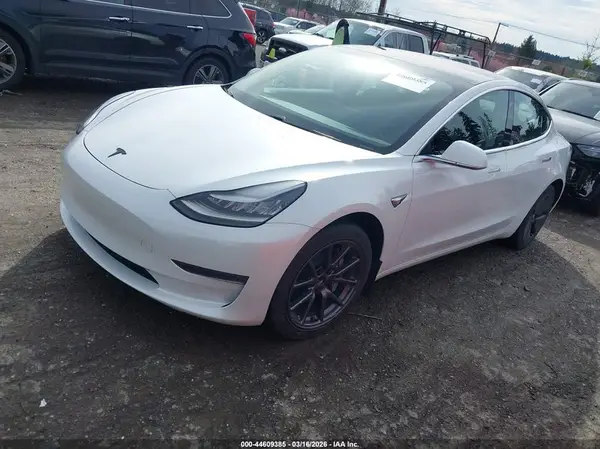 5YJ3E1EA9KF326437 2019 TESLA MODEL 3 - Image 2