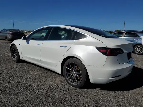 5YJ3E1EA9KF328947 2019 TESLA MODEL 3 - Image 2