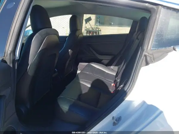 5YJ3E1EA9KF345988 2019 TESLA MODEL 3 - Image 8