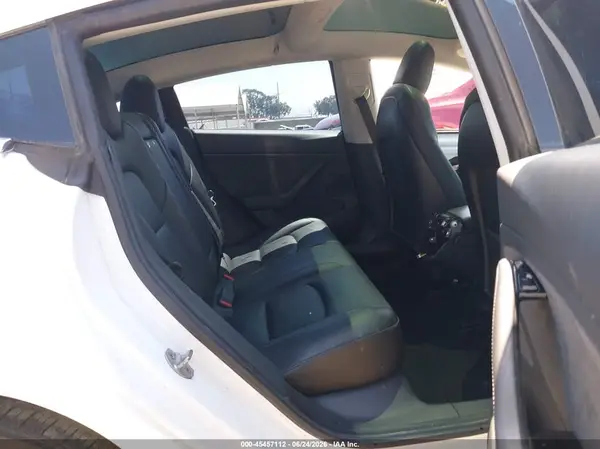 5YJ3E1EA9KF362788 2019 TESLA MODEL 3 - Image 8