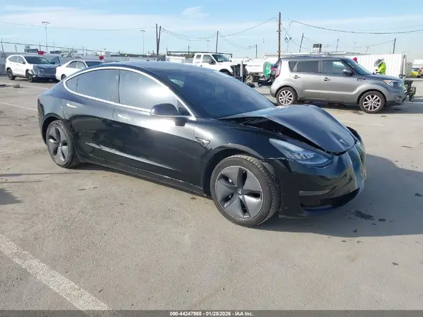 5YJ3E1EA9KF394625 2019 TESLA MODEL 3 - Image 1