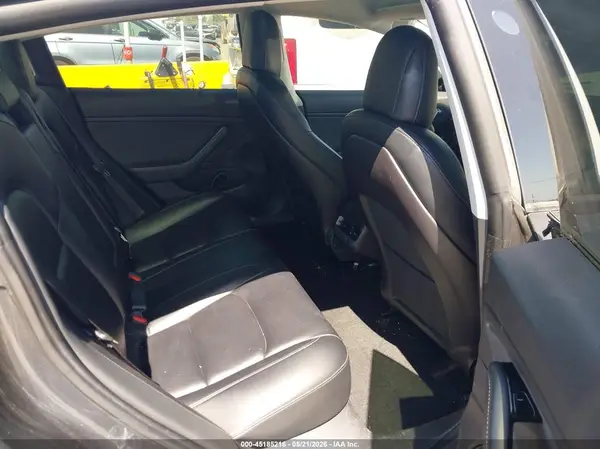 5YJ3E1EA9KF398576 2019 TESLA MODEL 3 - Image 8