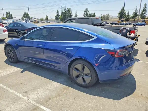 5YJ3E1EA9KF400732 2019 TESLA MODEL 3 - Image 2