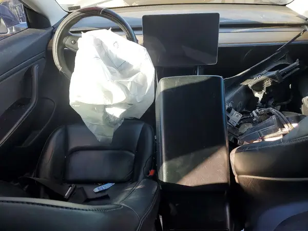 5YJ3E1EA9KF410421 2019 TESLA MODEL 3 - Image 8