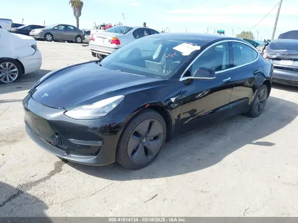 5YJ3E1EA9KF410869 2019 TESLA MODEL 3 - Image 2