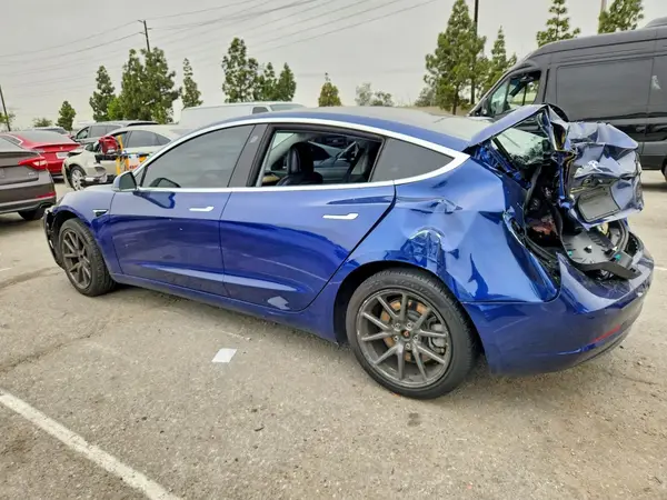 5YJ3E1EA9KF411844 2019 TESLA MODEL 3 - Image 2