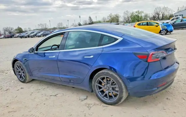 5YJ3E1EA9KF411858 2019 TESLA MODEL 3 - Image 2