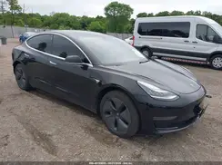 5YJ3E1EA9KF413058 2019 TESLA MODEL 3