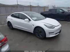 5YJ3E1EA9KF414422 2019 TESLA MODEL 3