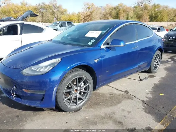 5YJ3E1EA9KF421242 2019 TESLA MODEL 3 - Image 2