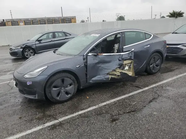 5YJ3E1EA9KF426876 2019 TESLA MODEL 3 - Image 1