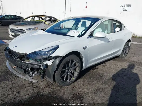 5YJ3E1EA9KF431821 2019 TESLA MODEL 3 - Image 2