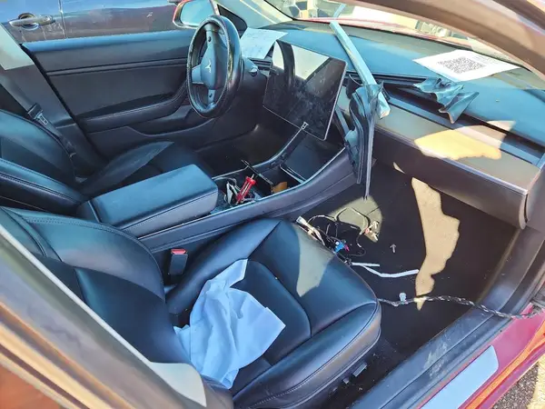 5YJ3E1EA9KF435898 2019 TESLA MODEL 3 - Image 8