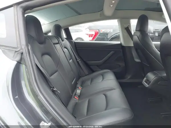 5YJ3E1EA9KF447310 2019 TESLA MODEL 3 - Image 8