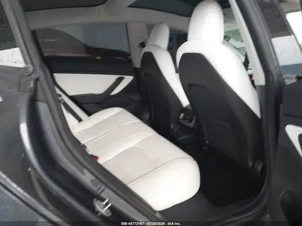 5YJ3E1EA9KF486575 2019 TESLA MODEL 3 - Image 8