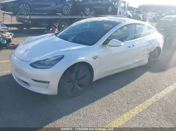 5YJ3E1EA9KF515024 2019 TESLA MODEL 3 - Image 2