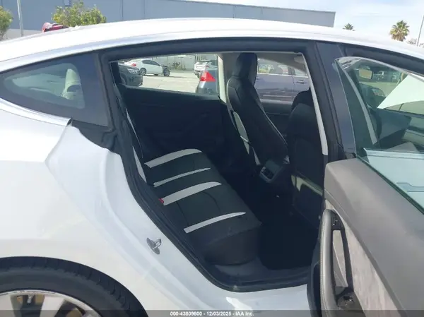 5YJ3E1EA9LF476839 2020 TESLA MODEL 3 - Image 8