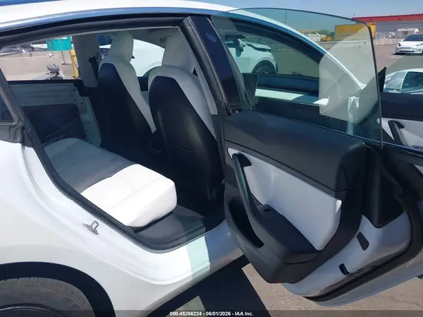 5YJ3E1EA9LF515669 2020 TESLA MODEL 3 - Image 8