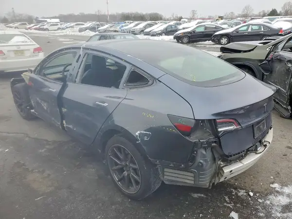 5YJ3E1EA9LF597080 2020 TESLA MODEL 3 - Image 2