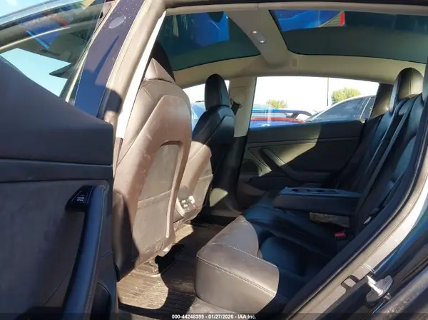 5YJ3E1EA9LF597189 2020 TESLA MODEL 3 - Image 8
