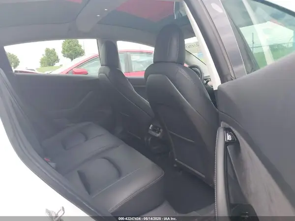 5YJ3E1EA9LF598682 2020 TESLA MODEL 3 - Image 8