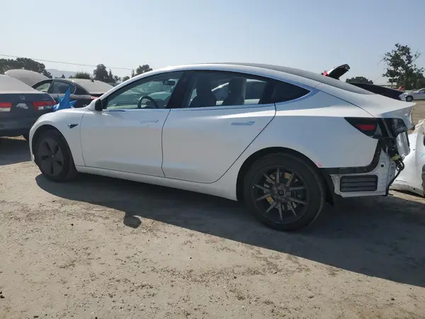 5YJ3E1EA9LF613066 2020 TESLA MODEL 3 - Image 2