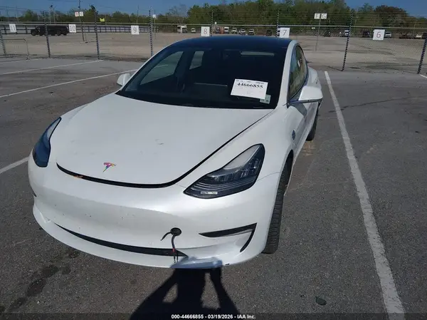 5YJ3E1EA9LF629946 2020 TESLA MODEL 3 - Image 2