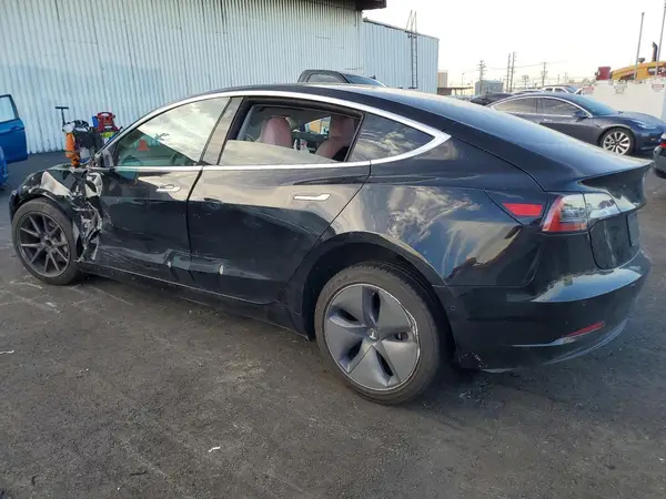 5YJ3E1EA9LF630157 2020 TESLA MODEL 3 - Image 2
