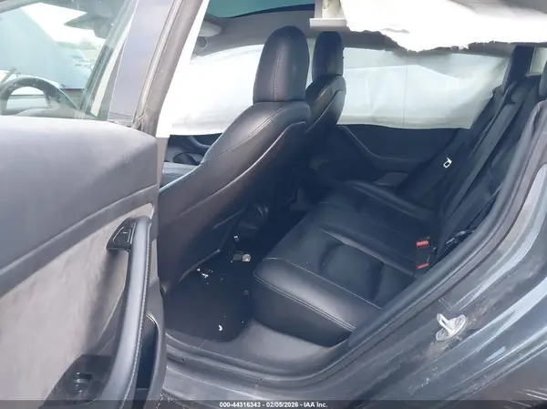 5YJ3E1EA9LF630210 2020 TESLA MODEL 3 - Image 8