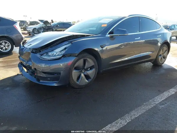 5YJ3E1EA9LF643930 2020 TESLA MODEL 3 - Image 2