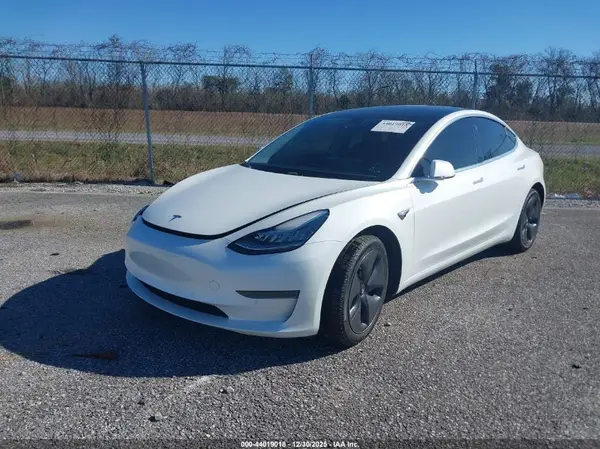 5YJ3E1EA9LF645371 2020 TESLA MODEL 3 - Image 2