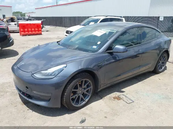 5YJ3E1EA9LF657729 2020 TESLA MODEL 3 - Image 2