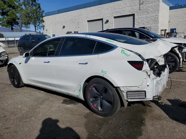 5YJ3E1EA9LF659268 2020 TESLA MODEL 3 - Image 2