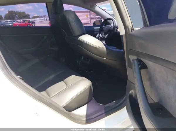 5YJ3E1EA9LF659576 2020 TESLA MODEL 3 - Image 8