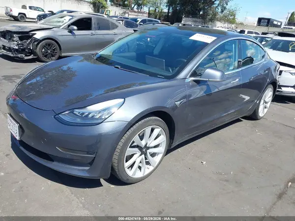 5YJ3E1EA9LF661067 2020 TESLA MODEL 3 - Image 2