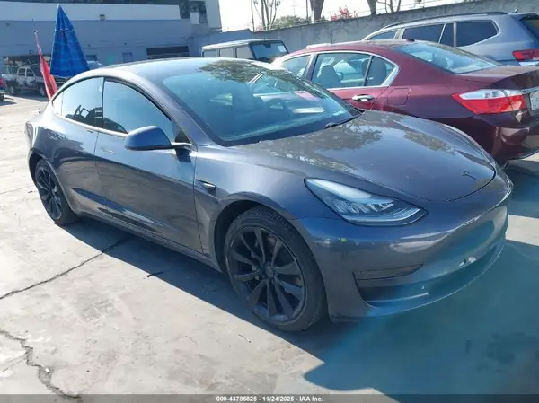 5YJ3E1EA9LF661165 2020 TESLA MODEL 3 - Image 1