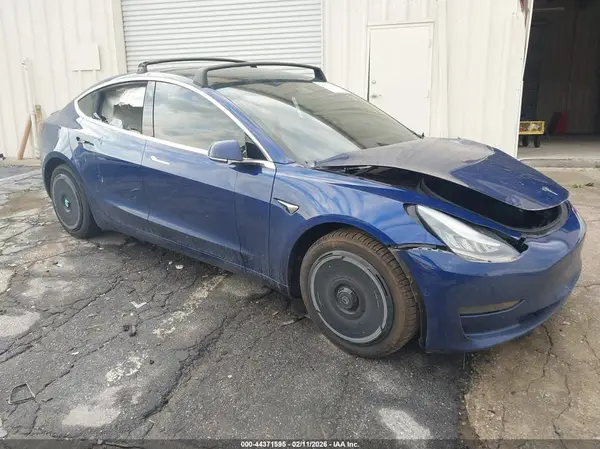 5YJ3E1EA9LF662431 2020 TESLA MODEL 3 - Image 1
