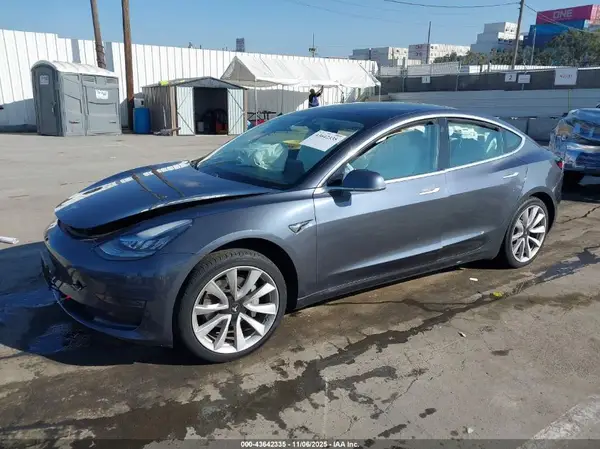 5YJ3E1EA9LF662591 2020 TESLA MODEL 3 - Image 2