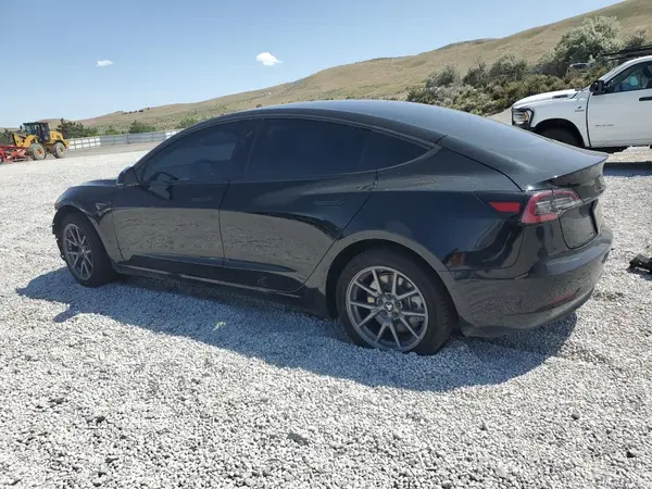5YJ3E1EA9LF704497 2020 TESLA MODEL 3 - Image 2