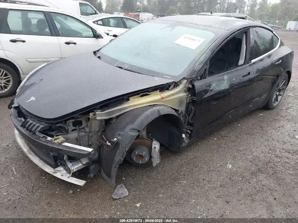 5YJ3E1EA9LF704693 2020 TESLA MODEL 3 - Image 2